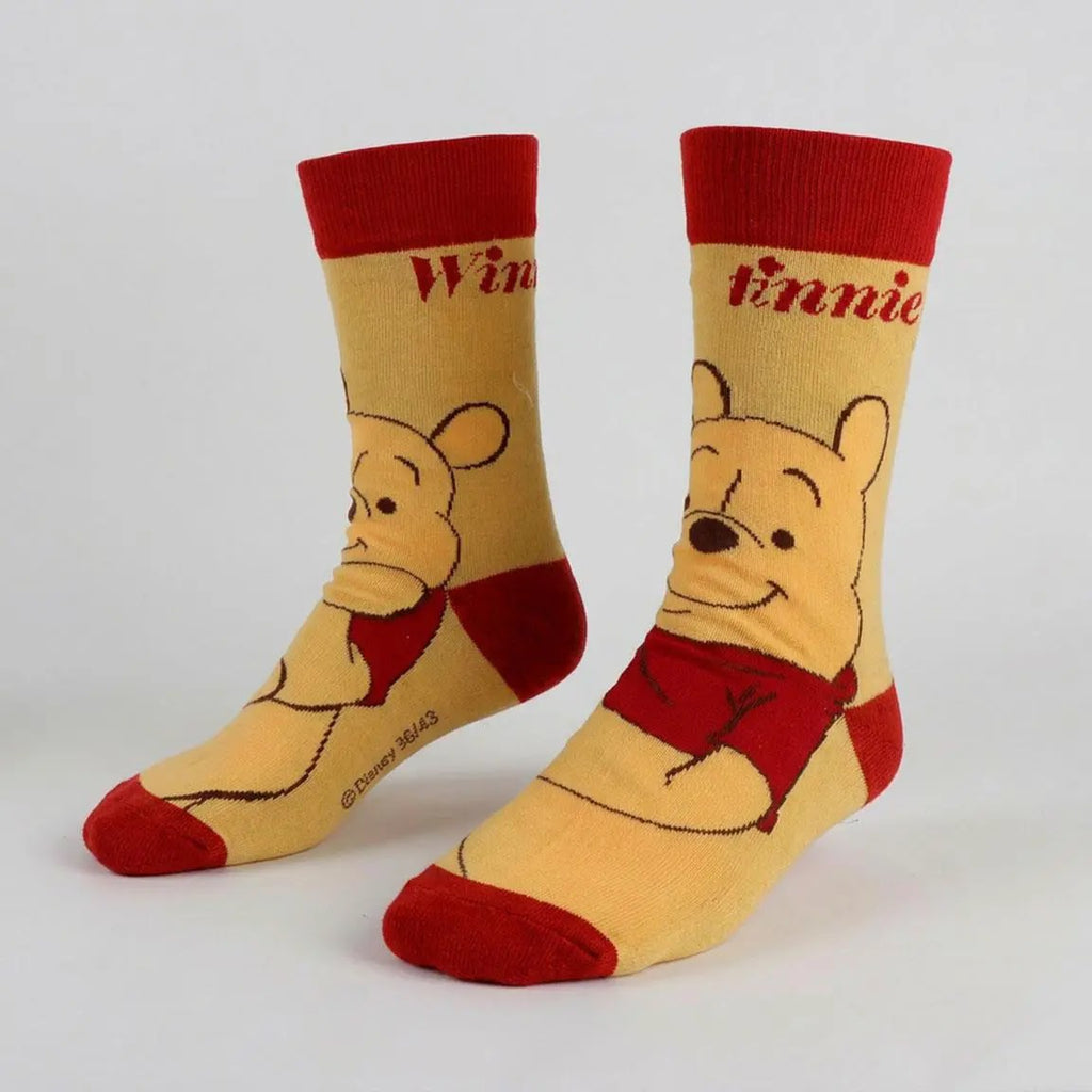 Gele Winnie the Pooh sokken met rode boord en grote Poeh afbeelding