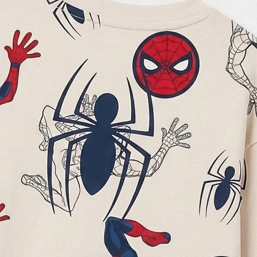 Detail spin en Spiderman schets op de rug