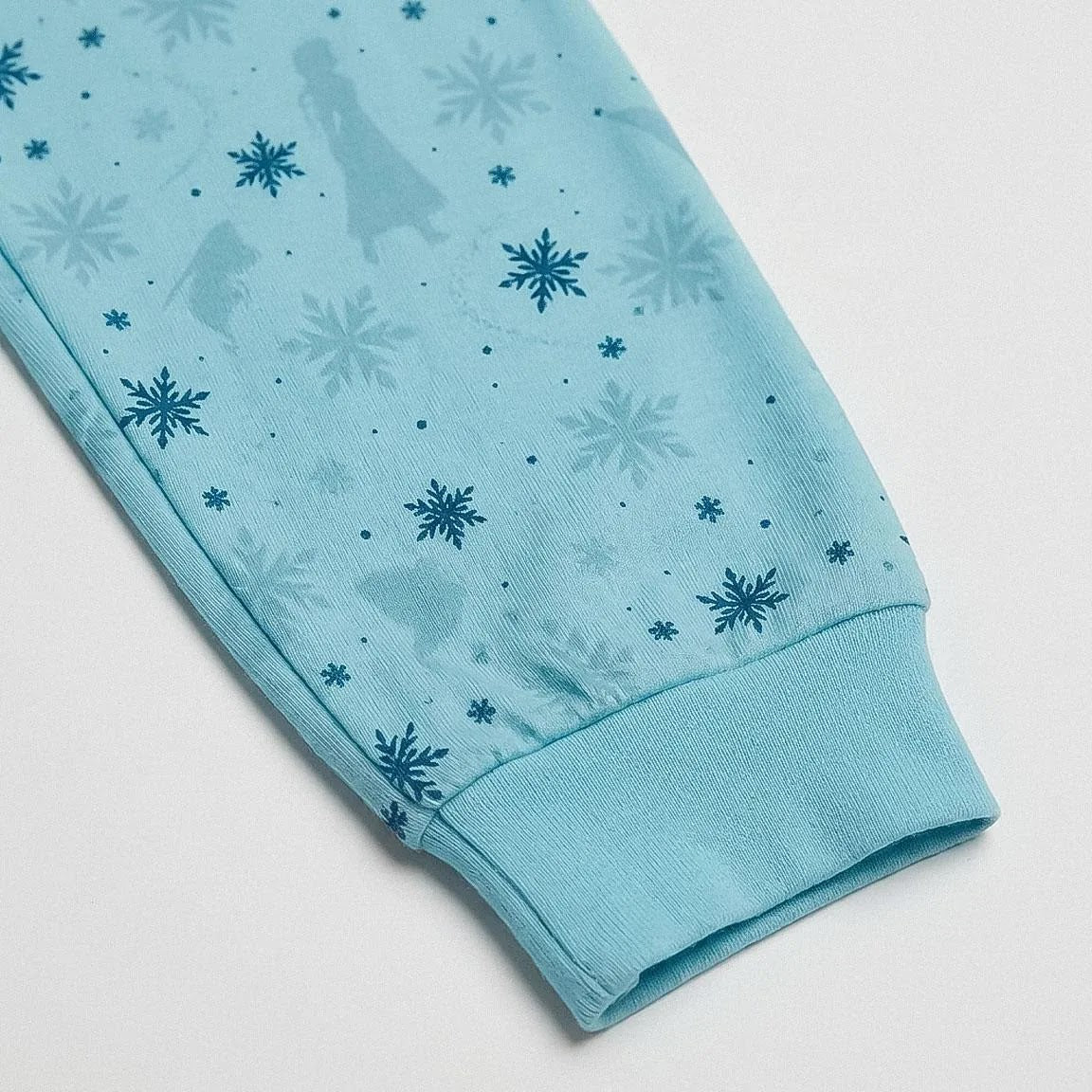 Frozen Elsa Pyjama lifestyle