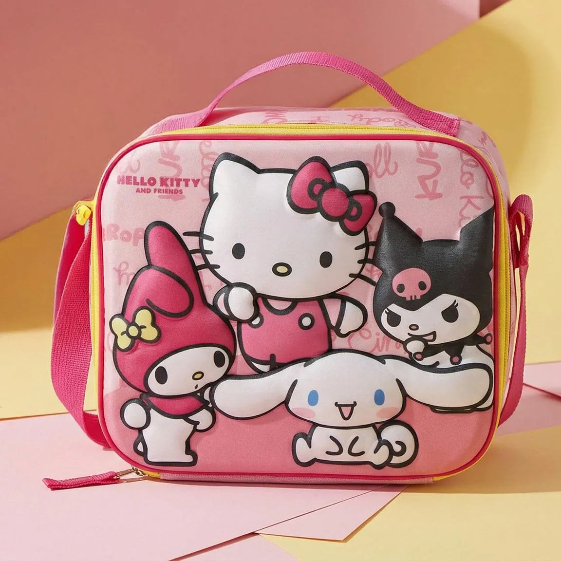 Hello Kitty en Friends lunchtas roze voorkant
