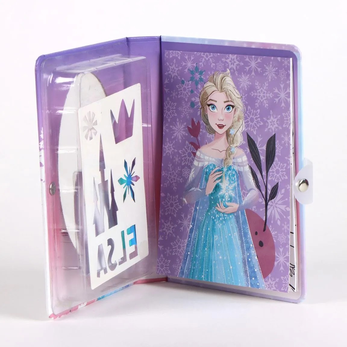 Disney Frozen activiteitenboek open