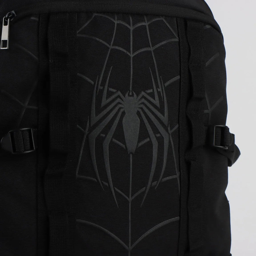 Spiderman rugzak detail spinlogo op de voorkant