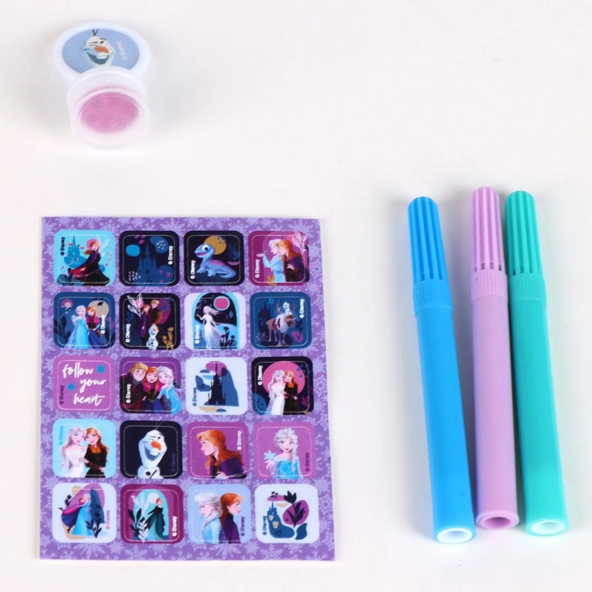Disney Frozen activiteitenboek inhoud