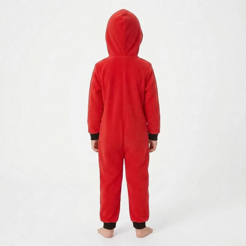 Jongen in Cars onesie achterkant