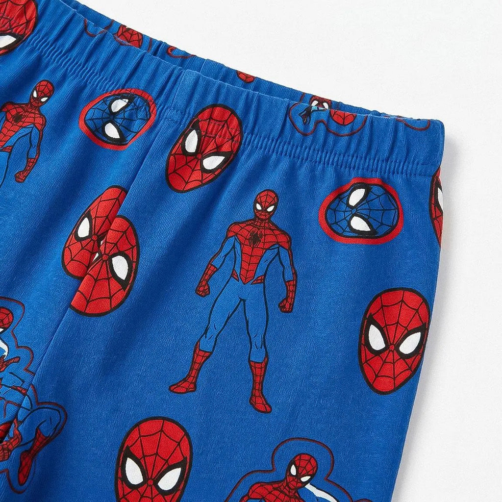 Detail blauwe pyjamabroek met Spiderman print en elastische band