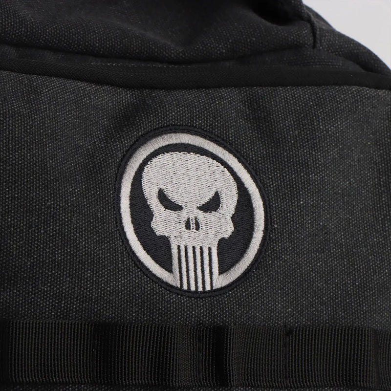 The Punisher rugzak detail geborduurd schedellogo