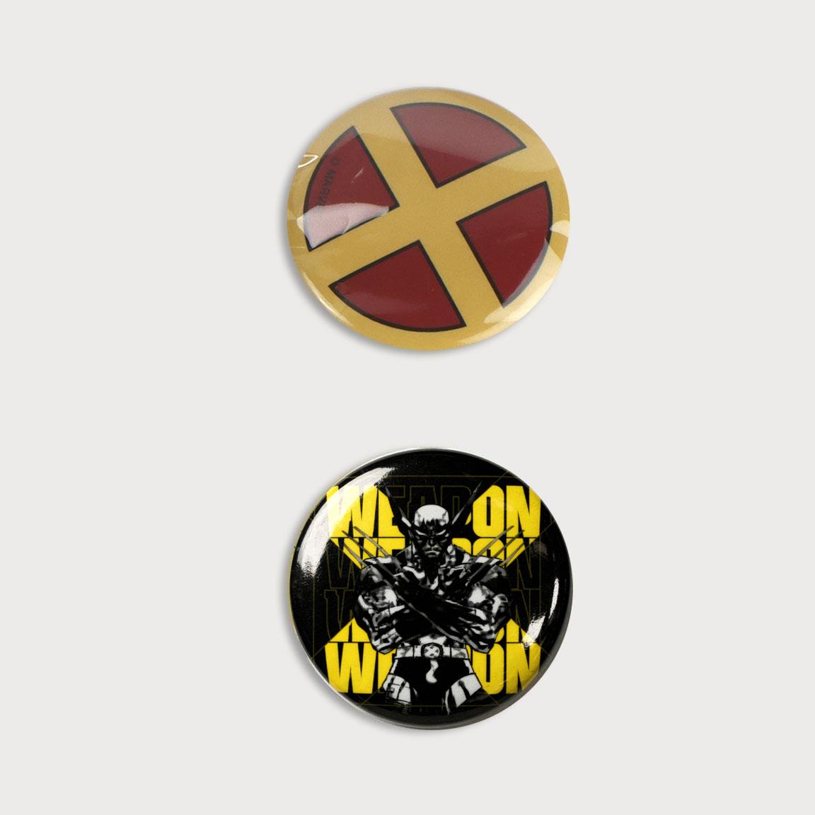 Twee buttons met X-logo en Wolverine