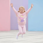 Peppa Pig sweater gedragen tijdens het spelen