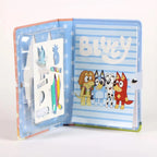 Bluey activiteitenboek open