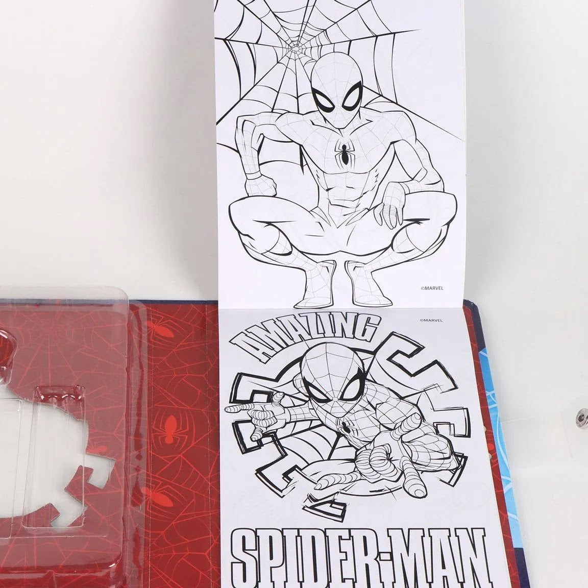 Marvel Spiderman kleurplaten activiteitenboek