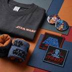 Star Wars T-shirt, sokken en patches samen