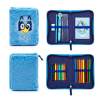 Bluey Gevulde Fluffy Etui - 1 Zipper Etui met Schoolspullen - Pluche Etui - Officiële Bluey Merchandise