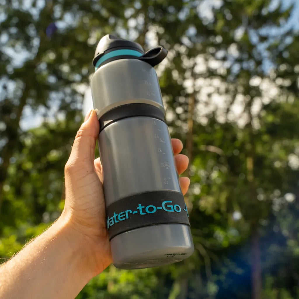 WatertoGo Wasserfilter-Trinkflasche 75cl Active Blau umweltbewusstes sicheres Wassertrinken