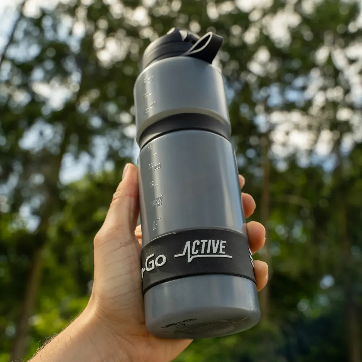WatertoGo Water Filter Drinking Bottle 75cl Active Black Environmentally Friendly Safe Water Drinking