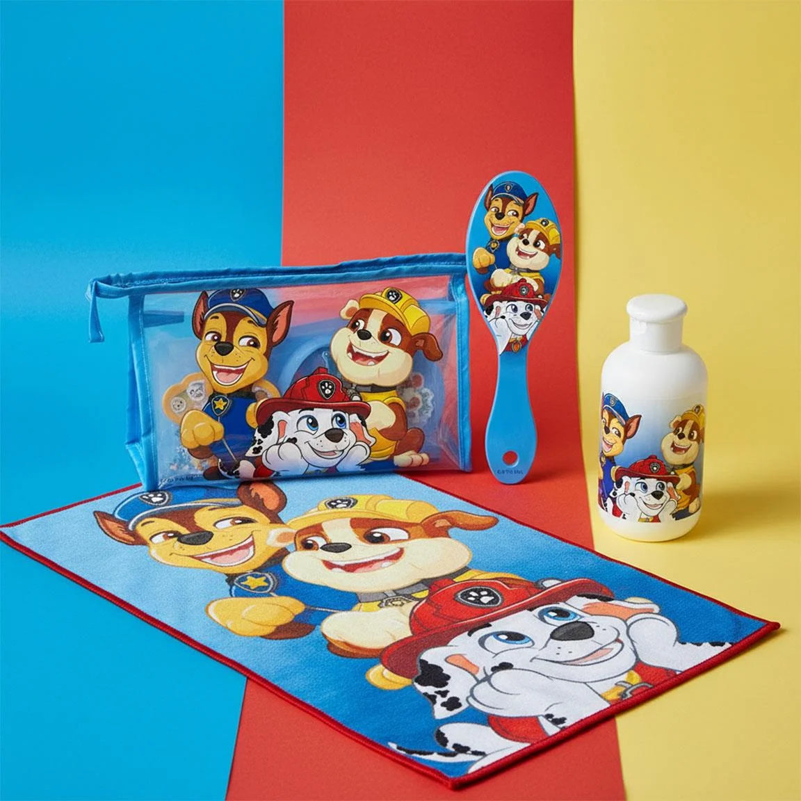 Paw Patrol Verzorgingsset – Transparante Toilettas, Handdoek, Haarborstel en Flesje – Officieel Gelicenseerd