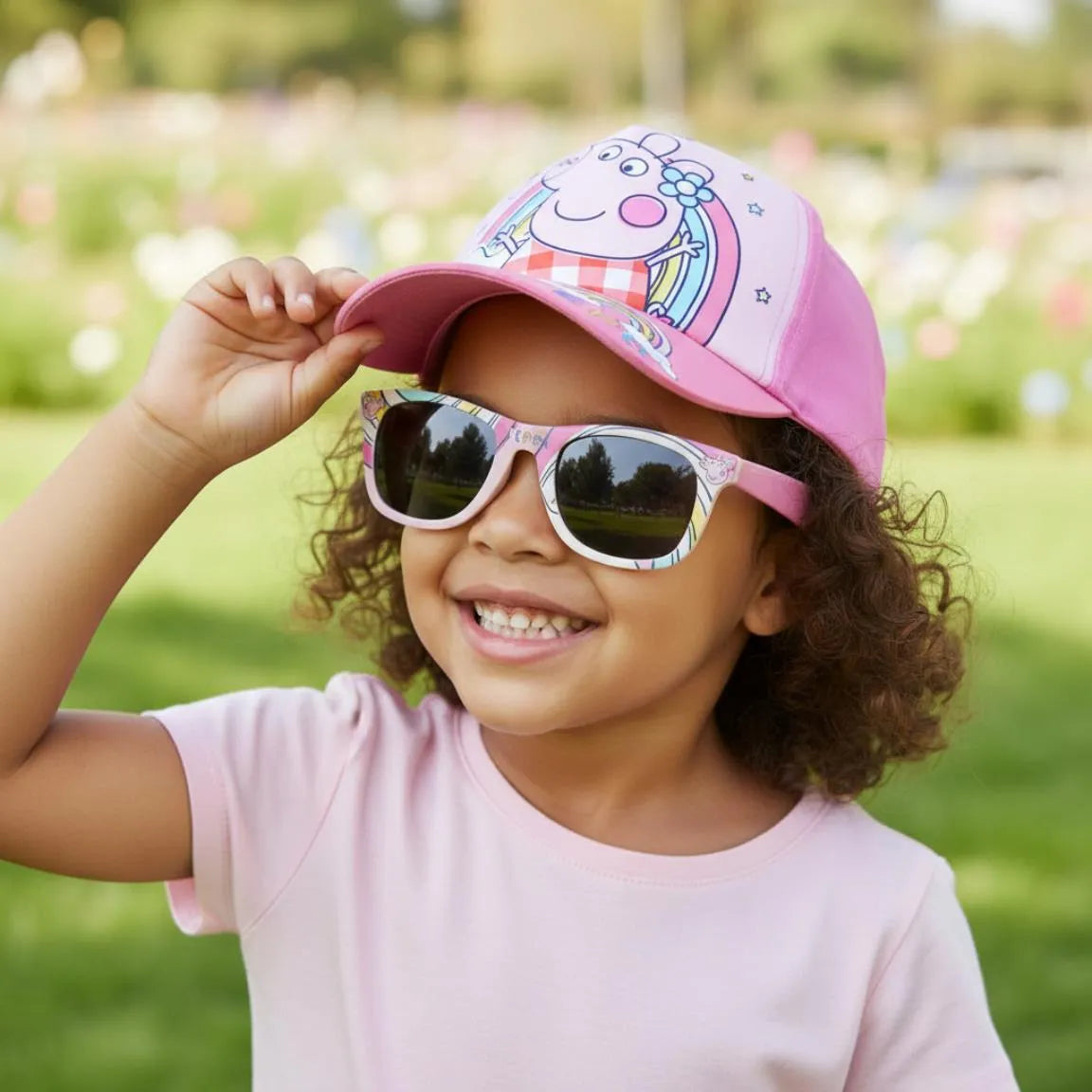 Peppa Pig Pet en Zonnebril Set Kinderen - Roze - UV400 Bescherming - Verstelbare Pet - Officiële Merchandise