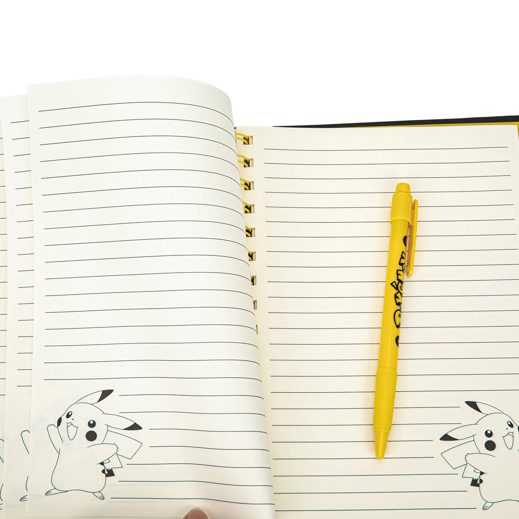 Pokémon Pikachu Notitieboek met Pen en Sticky Notes – Spiraalgebonden Schrijfblok – Inclusief Plaknotities en Bladwijzers – Officieel Gelicenseerd