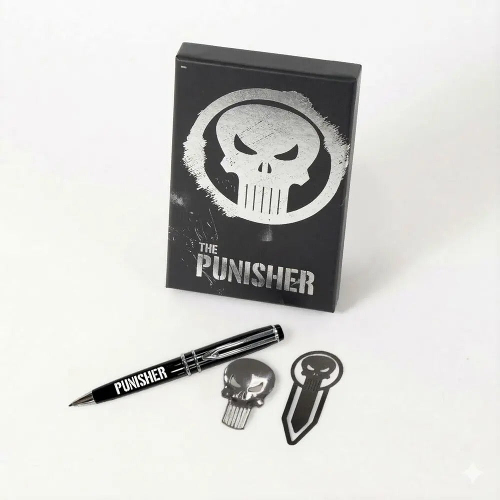 Zwarte Punisher cadeaudoos met pen, pin en bladwijzer ervoor