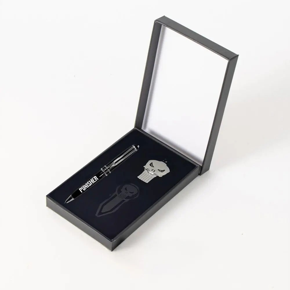 Geopende Punisher cadeaudoos met de schrijfset erin