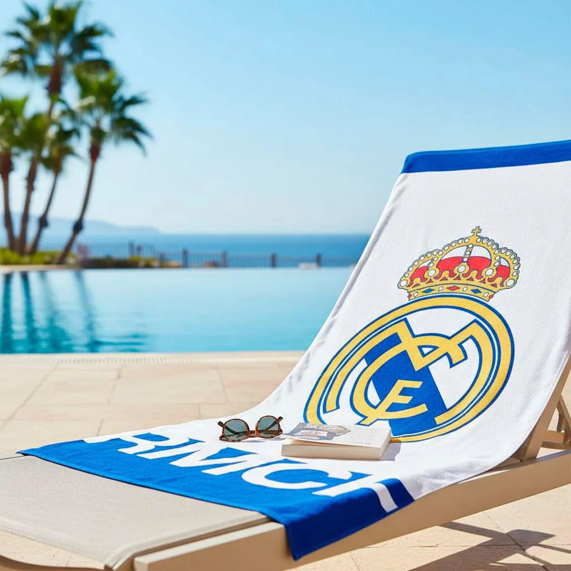 Real Madrid Strandlaken 70 x 140 cm Officiële Merchandise