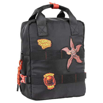 Stranger Things Rugzak – Zwarte Rugtas met Demogorgon Patch & Rode Details